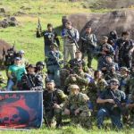 Esporte que simula combate militar atrai praticantes em Aracruz