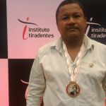 Vereador de João Neiva recebe prêmio em Belo Horizonte
