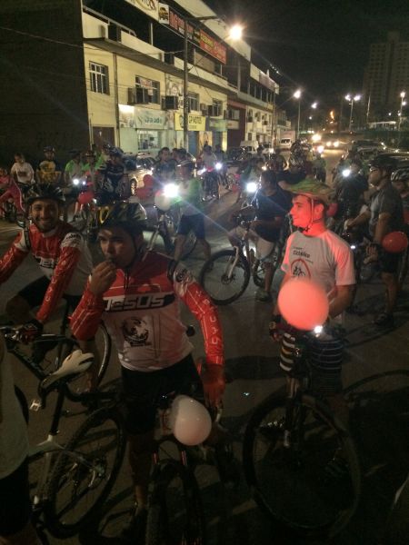 Ciclistas de Aracruz fazem manifestação por um trânsito mais seguro