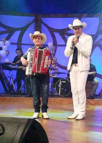 Após se apresentar na TV, Leandro do Acordeom recebe convites para se apresentar na região