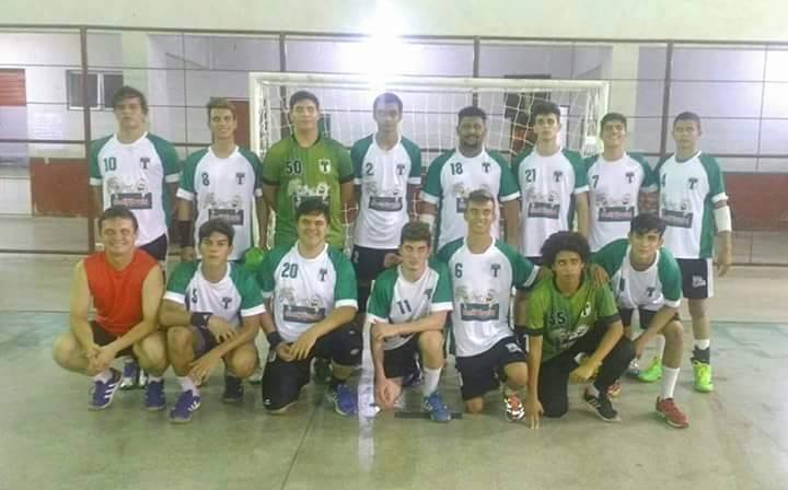 Handebol Ibiraçu faz bonito em torneio disputado em casa